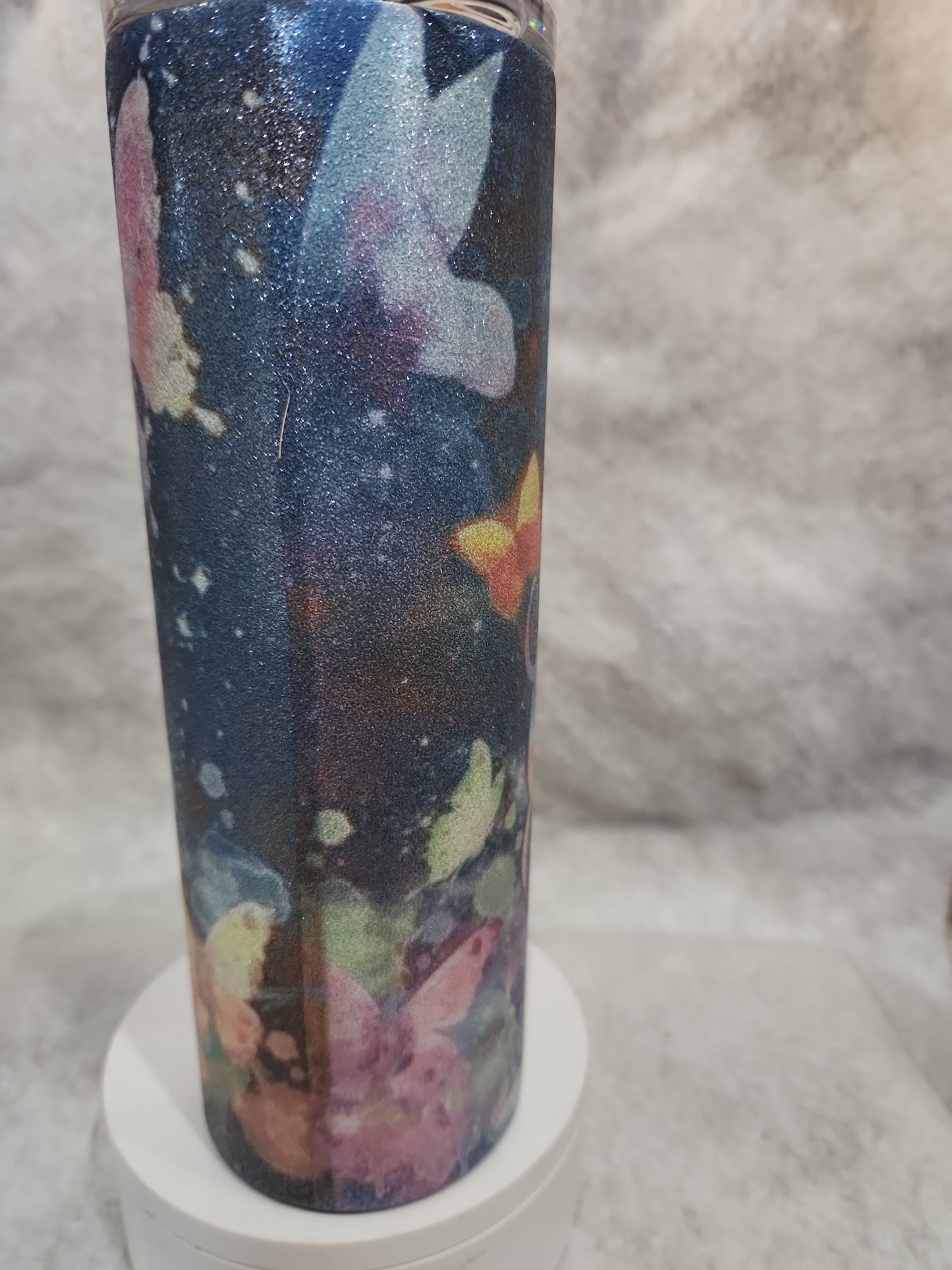 20 Oz Stainless Steel, Insulated, glitter Tumbler.  I can do all things through him tg91
