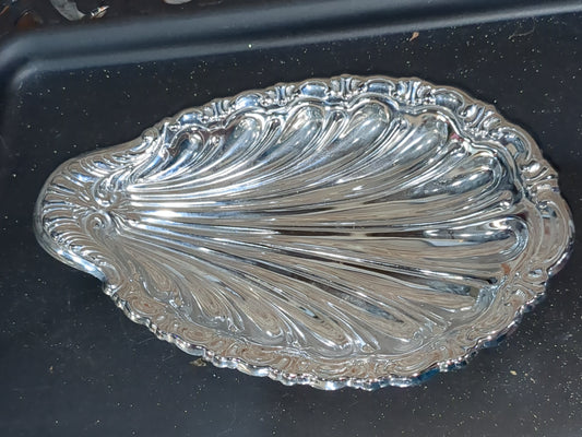 Vintage silverplated Shelton Ware Scalloped Serving Dish spoon rest trinket dish sil56