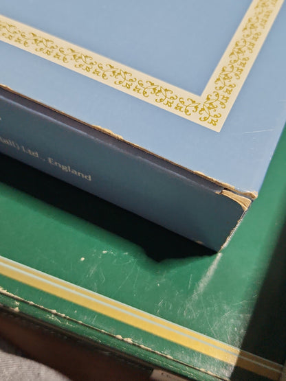 Vintage Avon Christmas 1979 Dashing Through the Snow Plate with Original Box. Enoch Wedgewood England