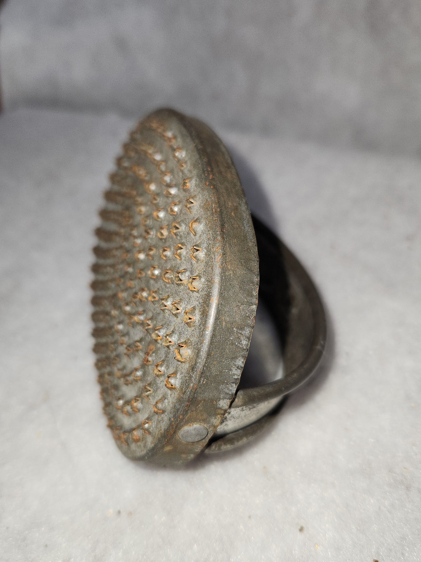 Vintage Antique aluminum Palm Grater Hand Grater Ricer kit111