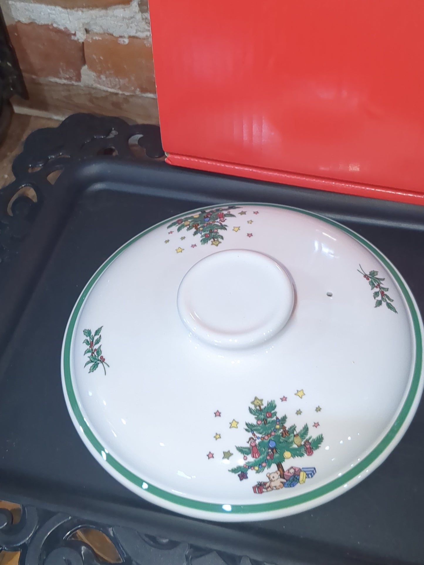 REPLACEMENT LID Nikko Happy Holidays Christmastime 1 1/2 quart casserole lid only