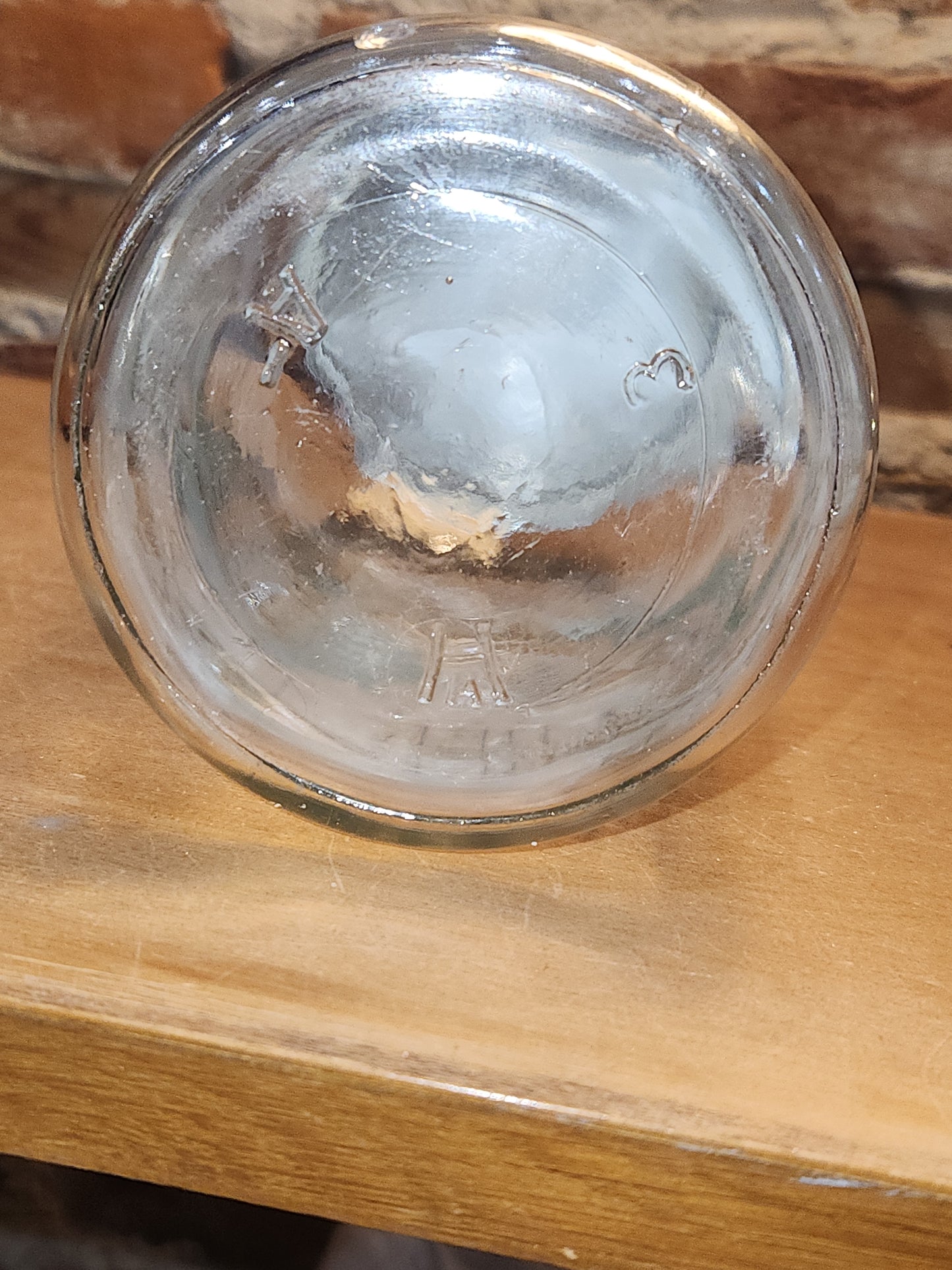 Atlas Strong Shoulder Mason Clear Glass Quart Jar with Atlas Zinc Lid jar1