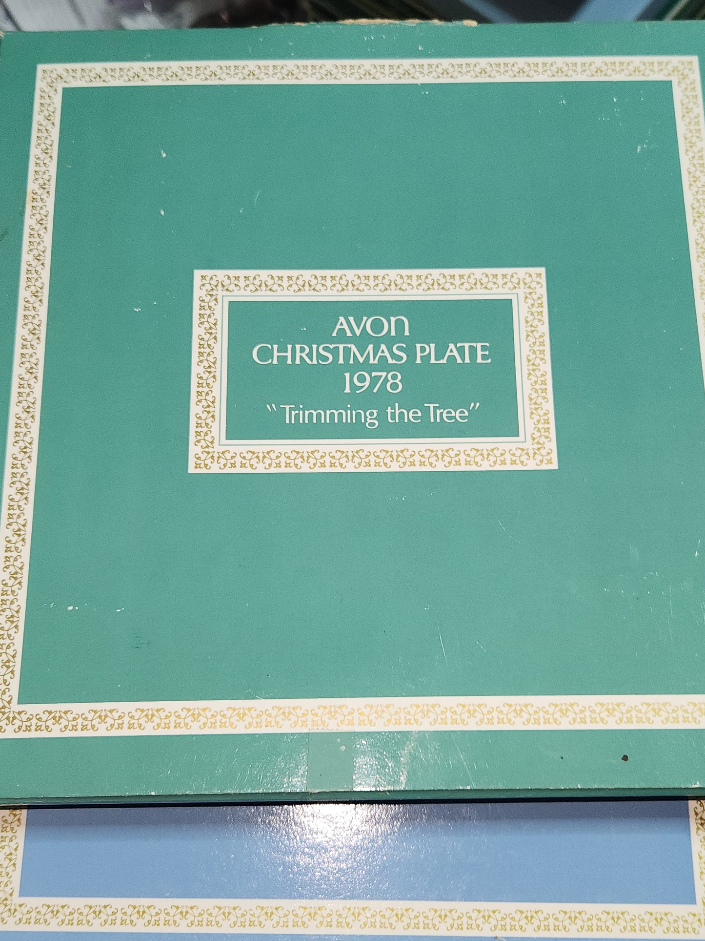 Vintage Avon Christmas 1978 Trimming the Tree Plate with Original Box. Enoch Wedgewood England