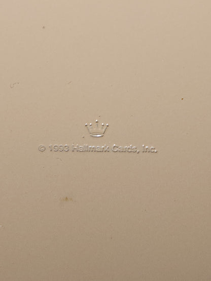 Vintage Hallmark Keepsake Ornament The Bearingers Fireplace 1993 ho1199