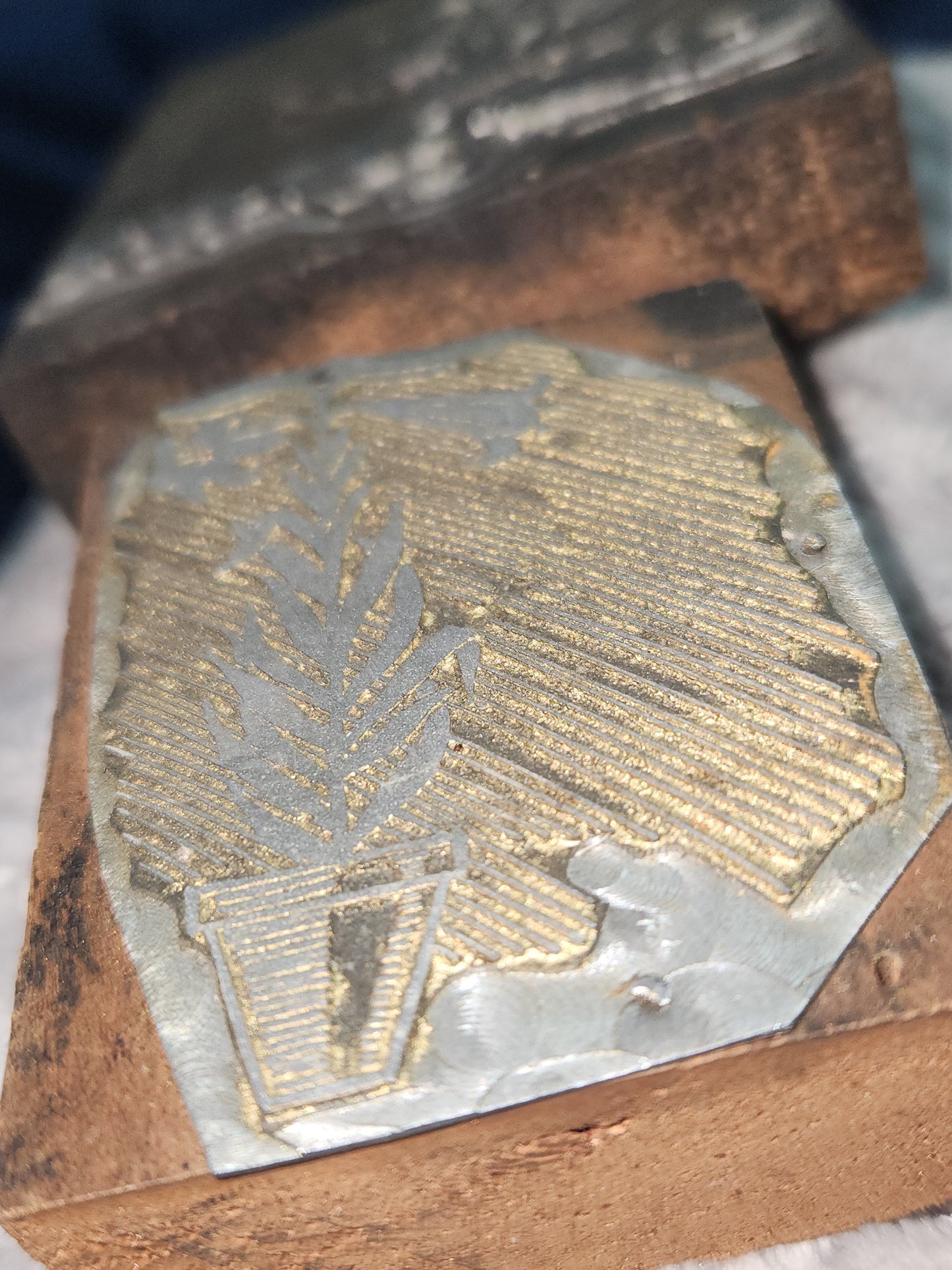 Vintage Wood Metal Newspaper Print Block Printer's Press Easter Lily 2 Blocks pb2e