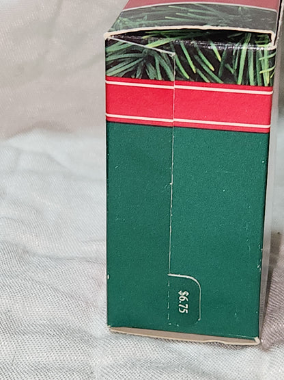 Vintage Hallmark Keepsake Ornament 1990 Kitty's Best Pal