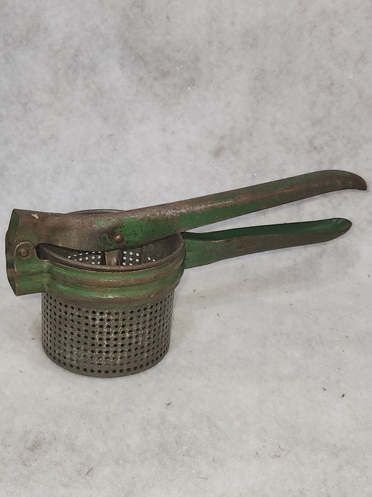 Vintage Potato Ricer Green Handle Universal No Makers Mark kit917
