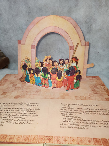 Vintage 1980s First Edition Hallmark POP UP book Christmas in Many Lands by Barbara Bartocci bk12