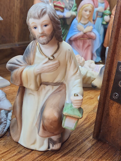 Vintage Homeco 5216 Nine Piece Bisque Porcelain Nativity set