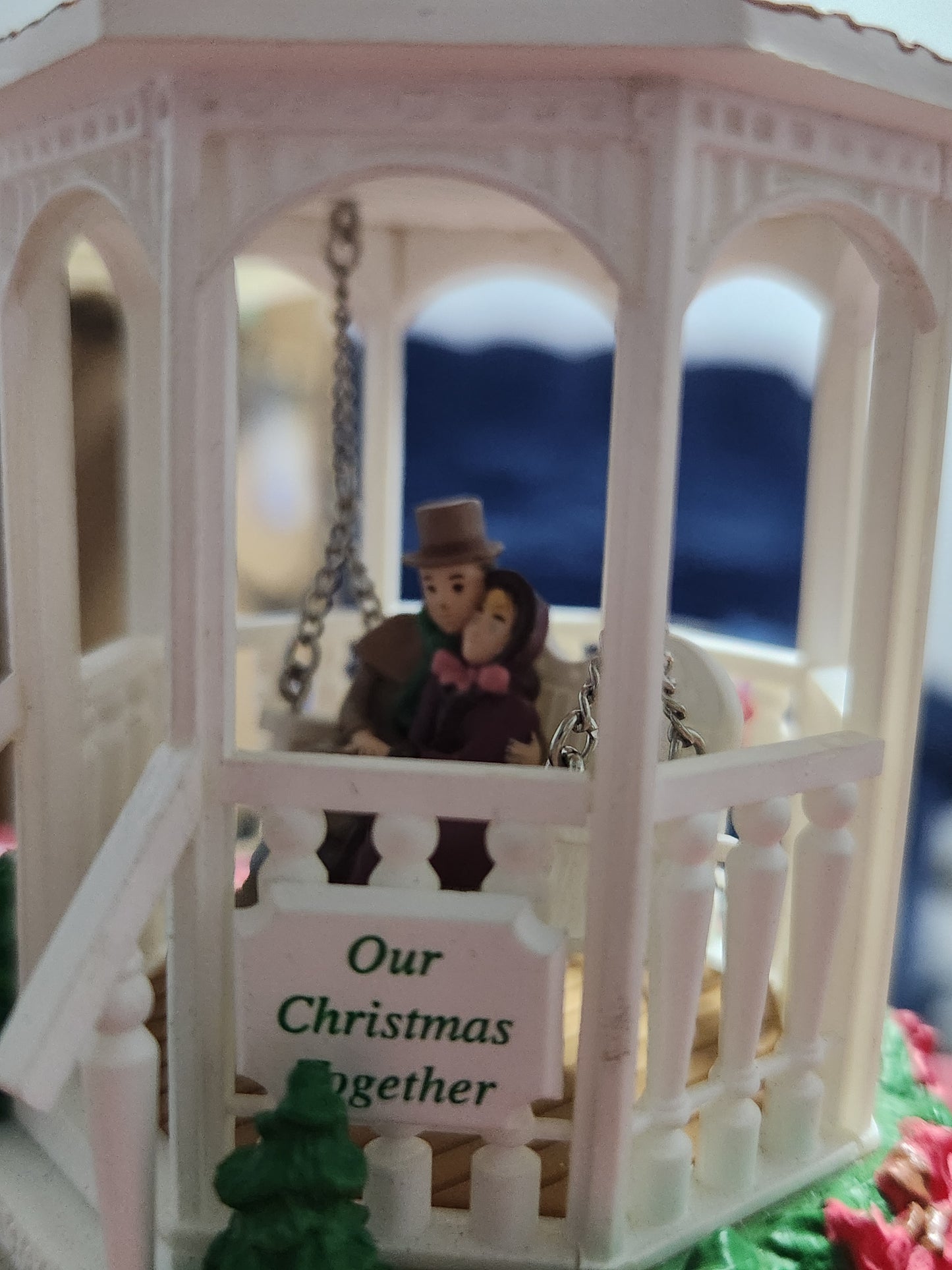 Hallmark Ornament: 1996 Our Christmas Together gazebo and swing ho543