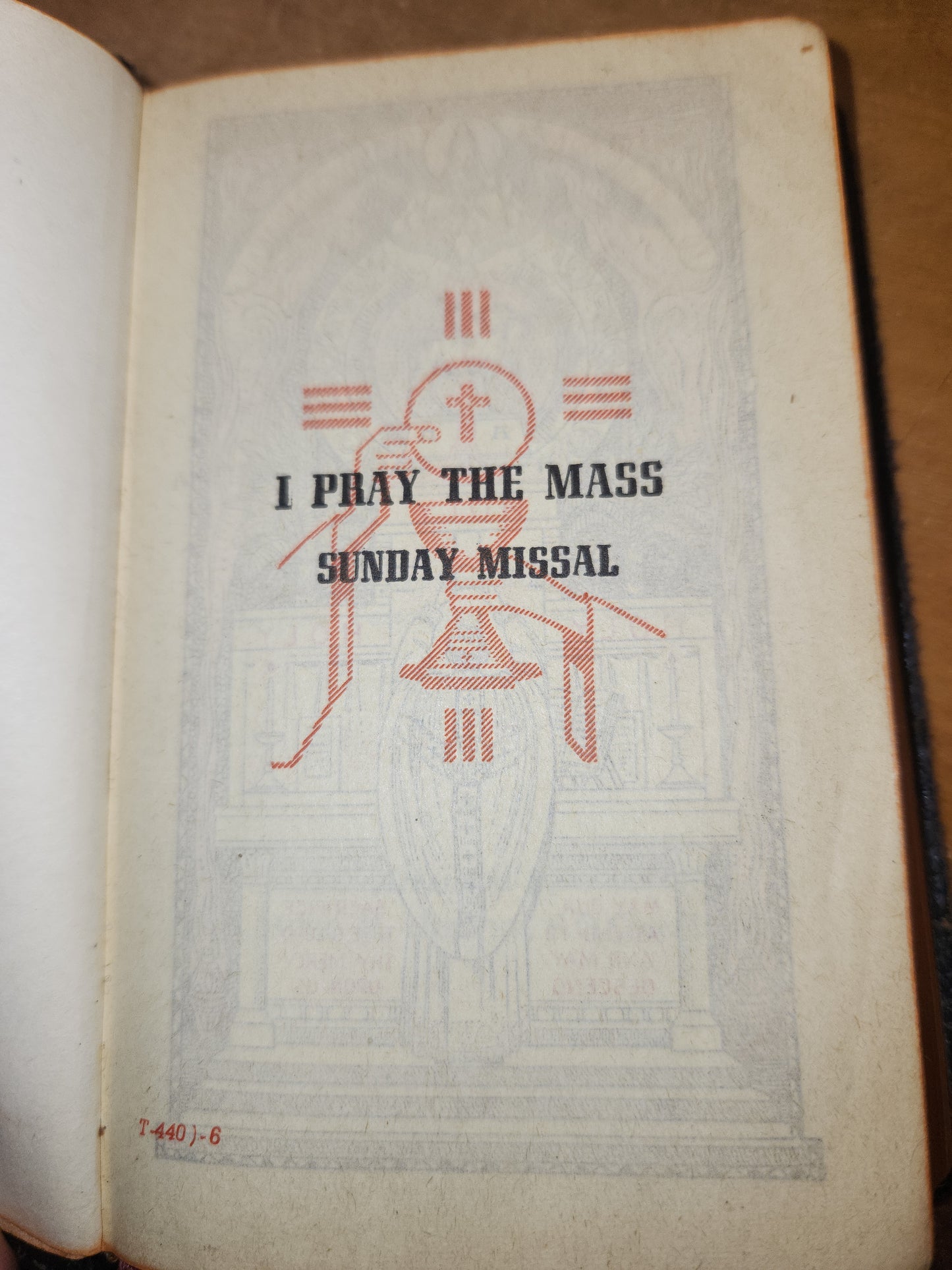 Vintage "I Pray The Mass" Sunday Missal by Father Hoever  1947 vb01