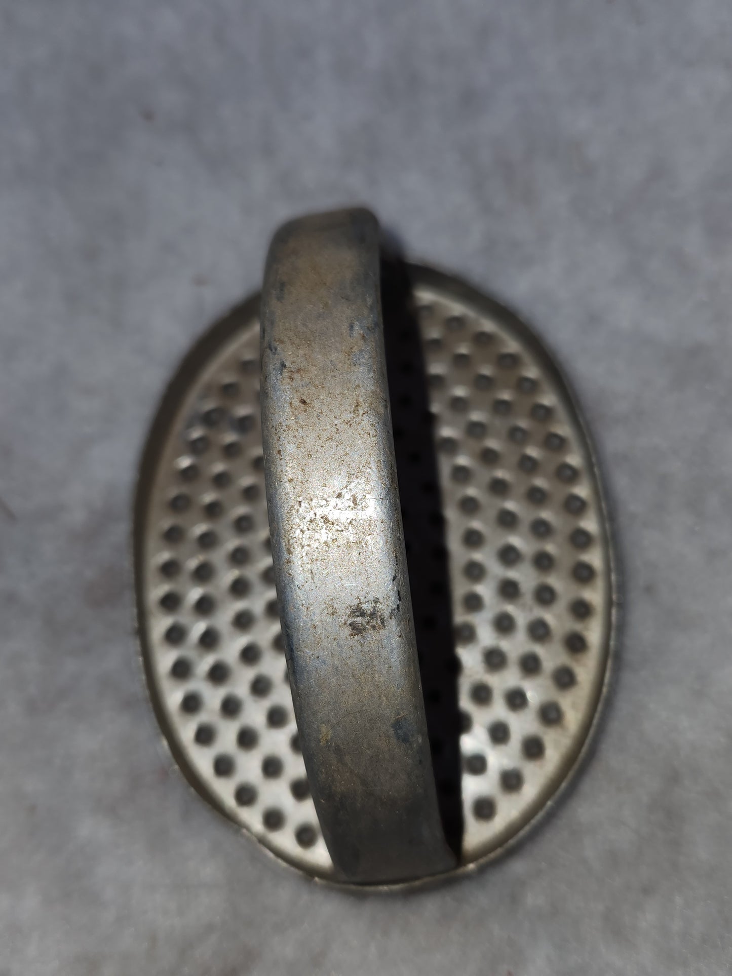 Vintage Antique Primitive Tin aluminum Palm Grater Hand Grater Ricer kit99