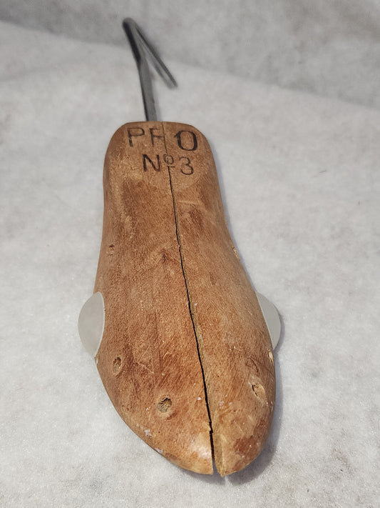 Vintage Wood and Steel Twist Handle Shoe Stretcher wss7