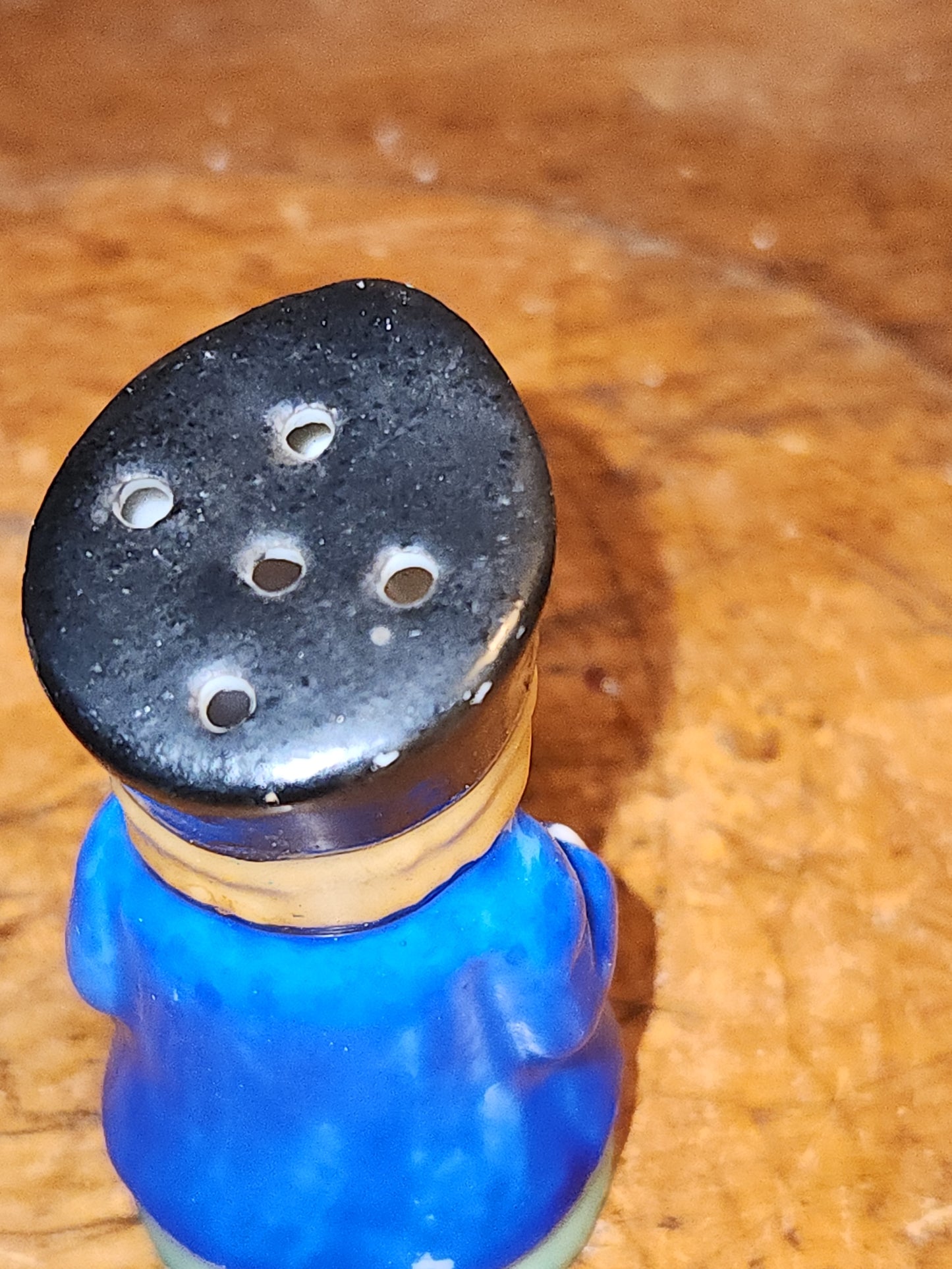 Vintage Colonial Man Salt OR Pepper Shaker Set made in Japan ONLY THE MAN JUST ONE NOT A SET