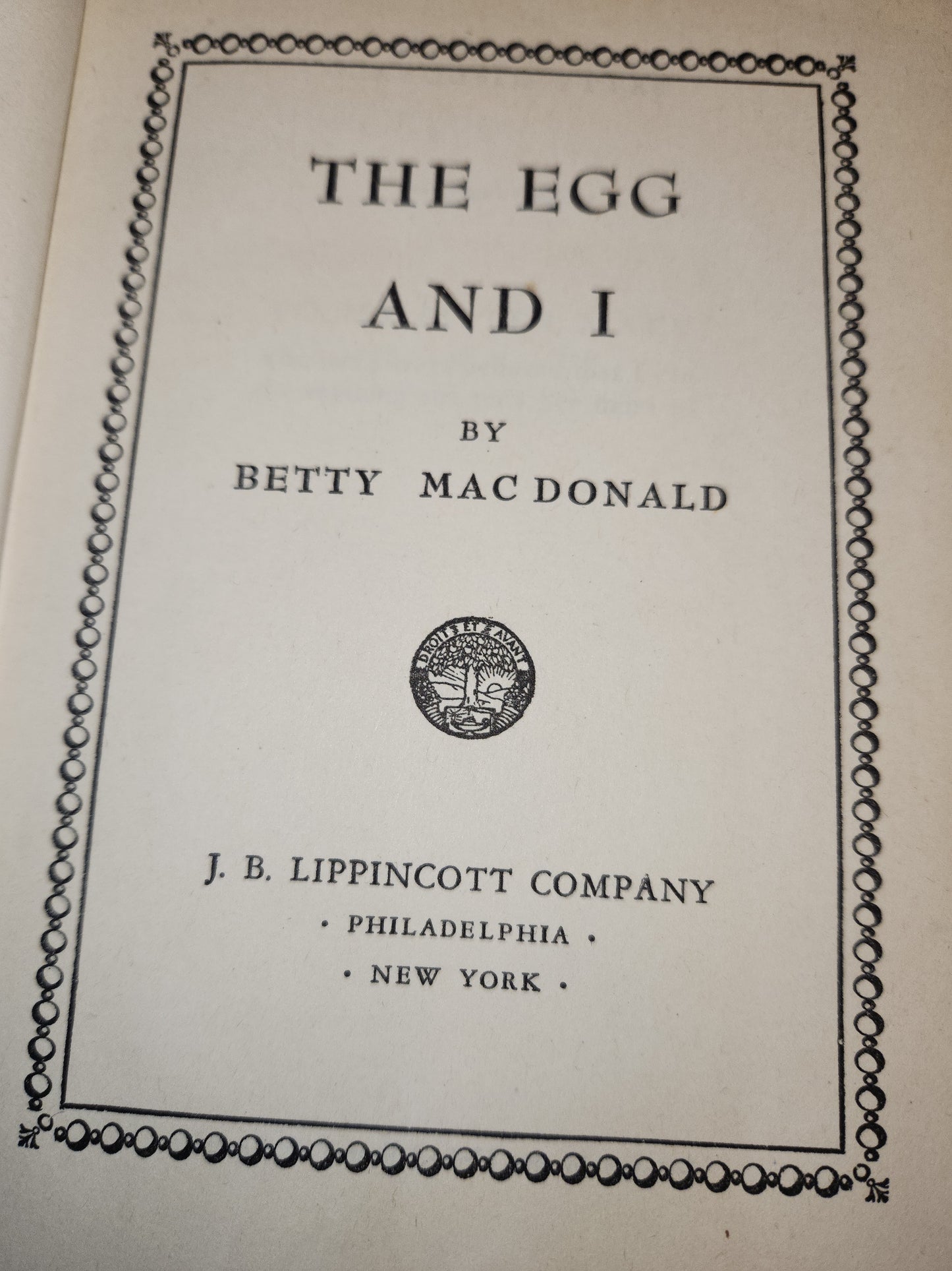 The Egg and I by Betty MacDonald 1945 Vintage Green Book Cover bk13
