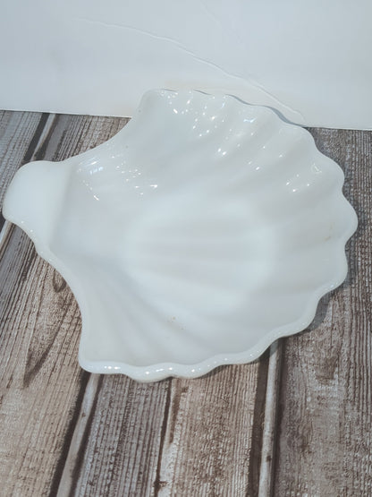 Vintage milk glass shell trinket dish or soap dish or ring dish g299
