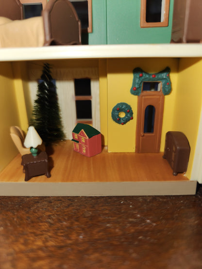 HH2013 Stately Victorian Ornament Hallmark Nostalgic Houses NO BOX