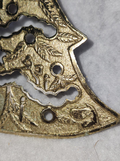 Vintage Cast Metal Christmas Tree Trivet Gold Made in Taiwan cm77