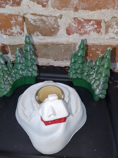 vintage Avon Winter Wonderland Bayberry Candle Scene candleholder barn trees av596