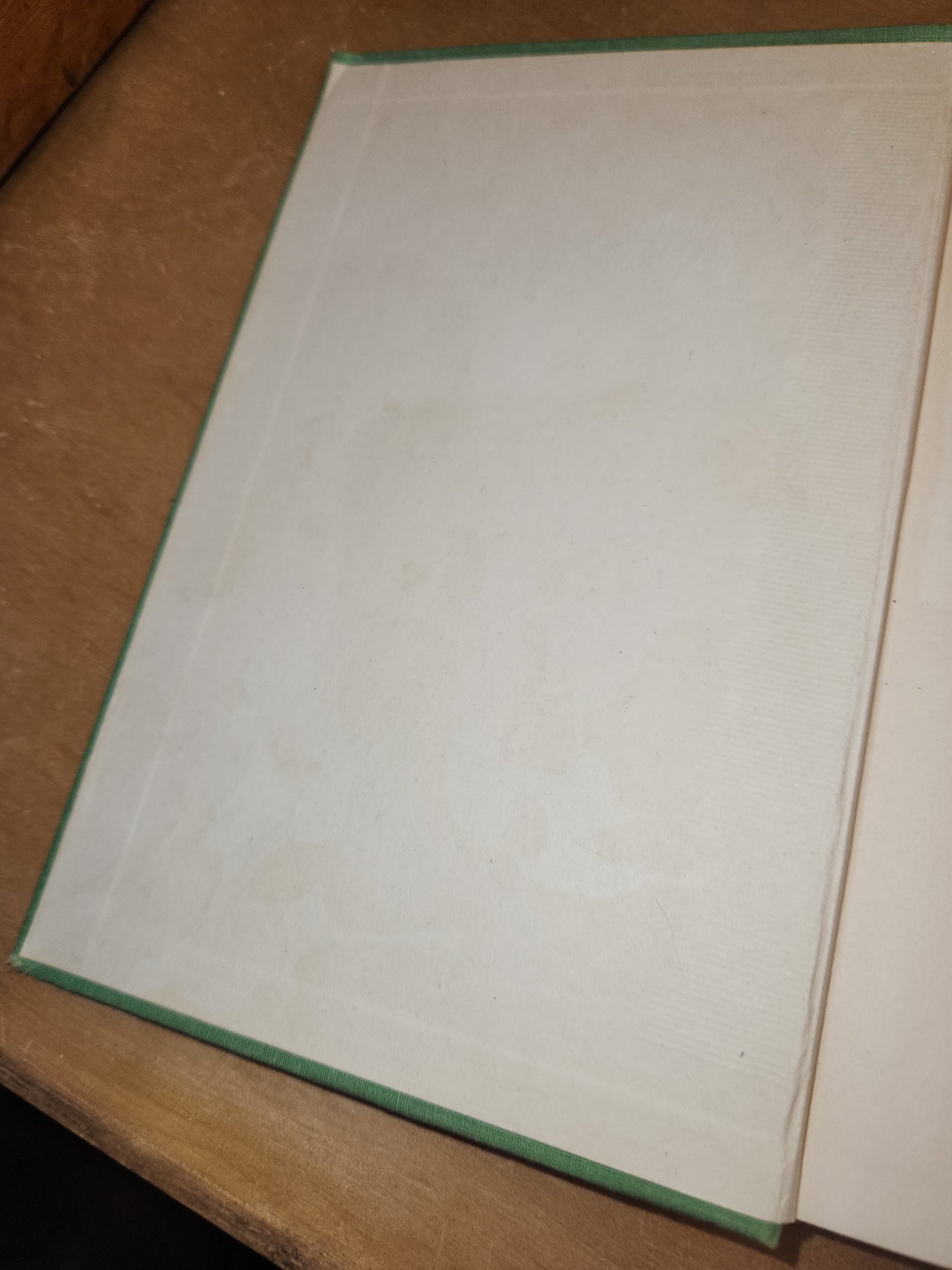 The Egg and I by Betty MacDonald 1945 Vintage Green Book Cover bk13