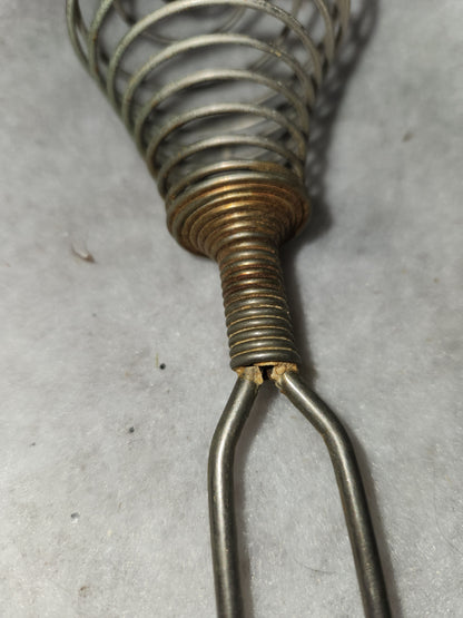 Vintage 2 piece kitchen  metal wire coil beehive egg separator & wire coil whisk kit77