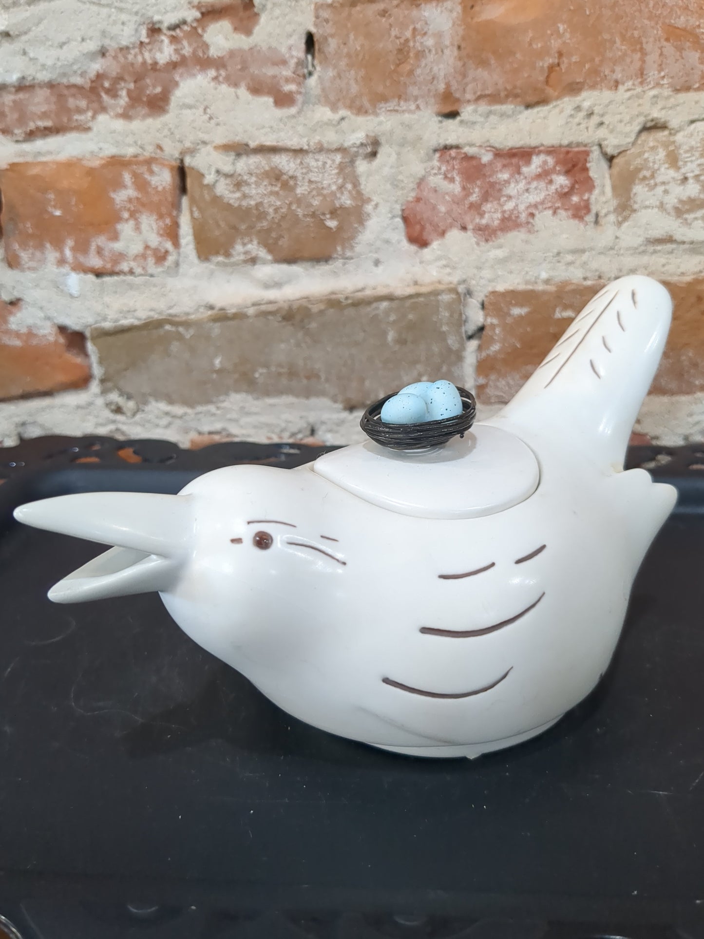 Mud Pie Bird Tea Pot with Robins Eggs And Nest