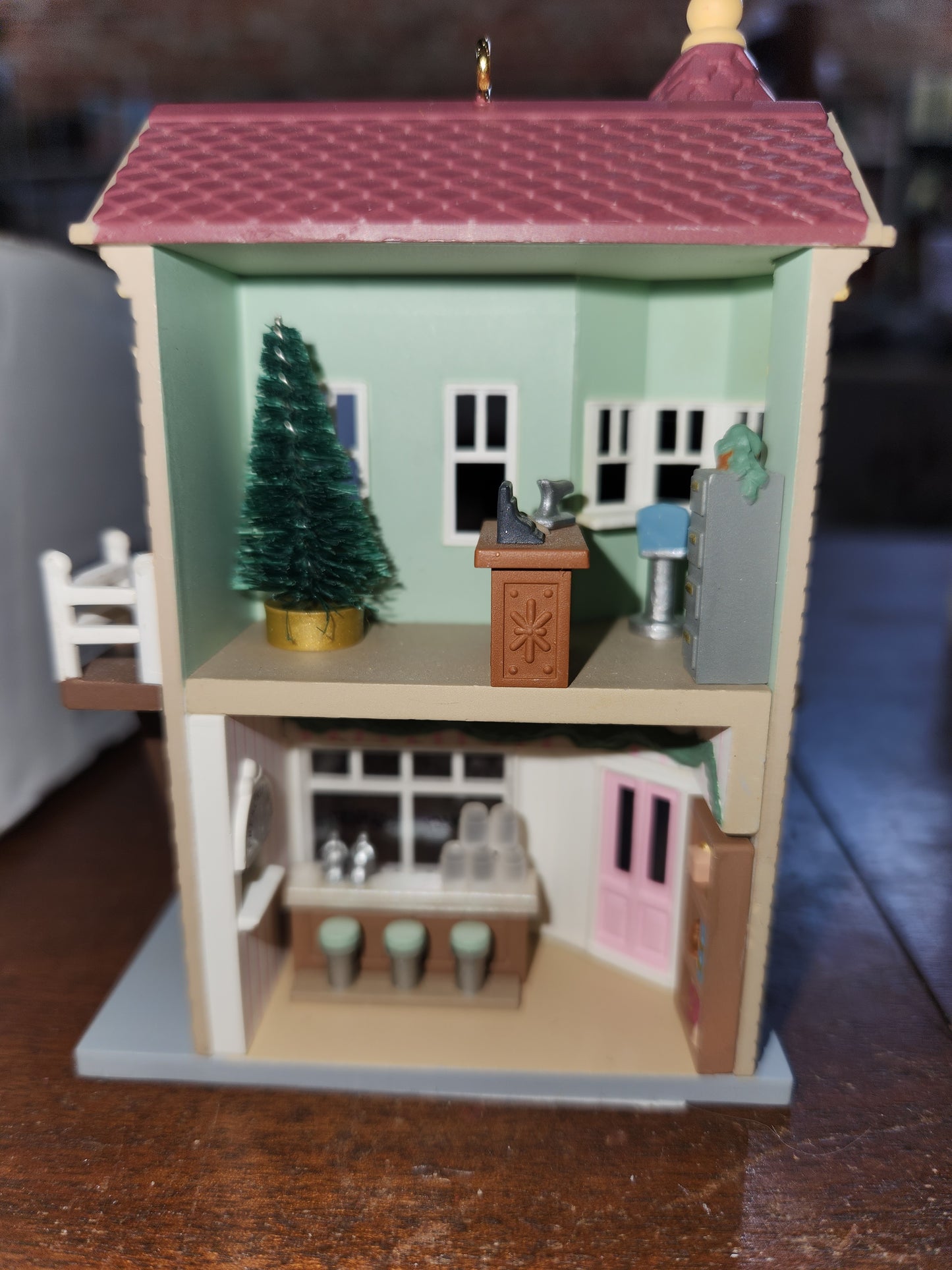 HH1994 Soda Fountain Pharmacy Ornament Hallmark Nostalgic Houses NO BOX