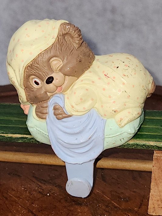 Vintage Hallmark 1986 Sleepy Bear Stocking Hanger  Holder Christmas Holiday sh45