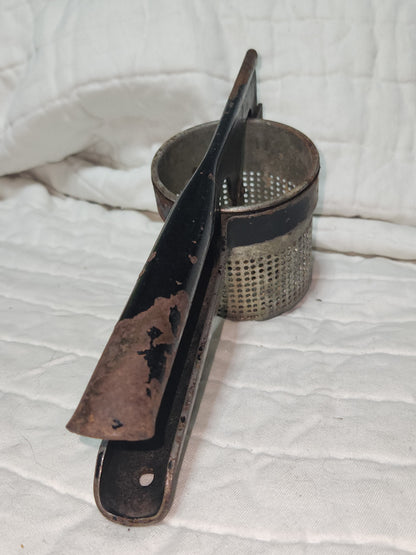 Vintage Potato Ricer black chippy handle universal kit914