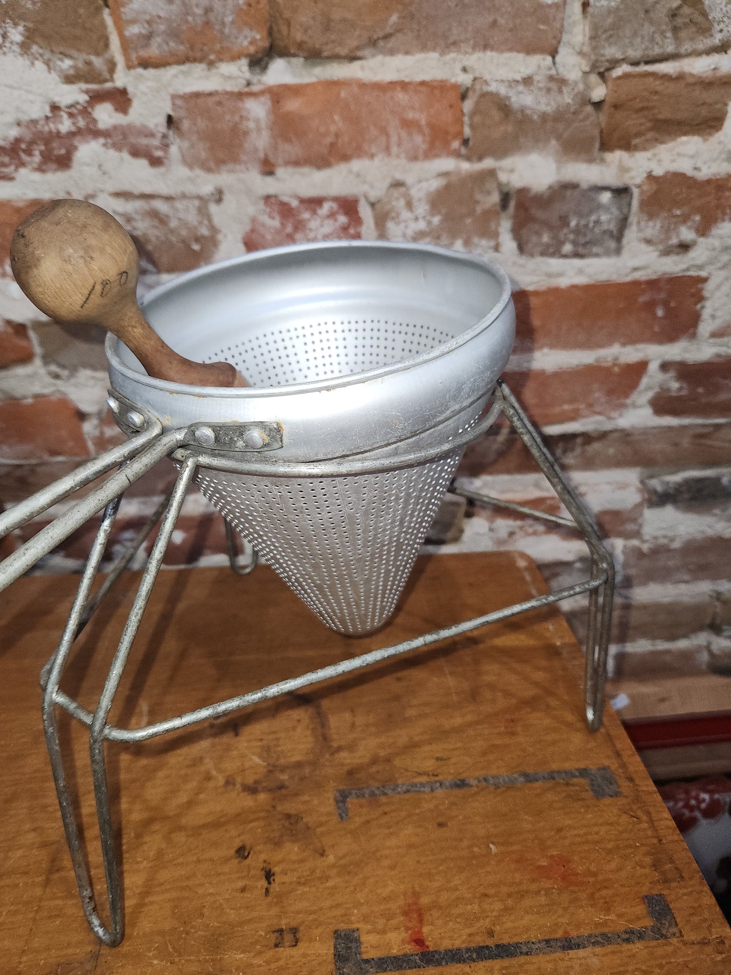 Vintage Cone Sieve Colander Strainer with Stand with Wood Pestle ki334