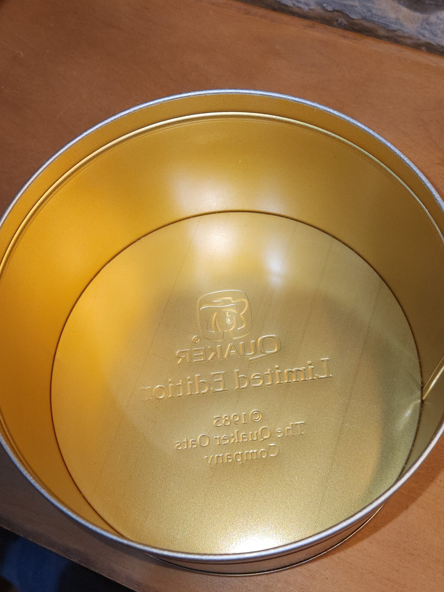 Vintage Quaker Oats Limited Edition 1983 Tin Includes Recipe Card NO CONTENTS ti30