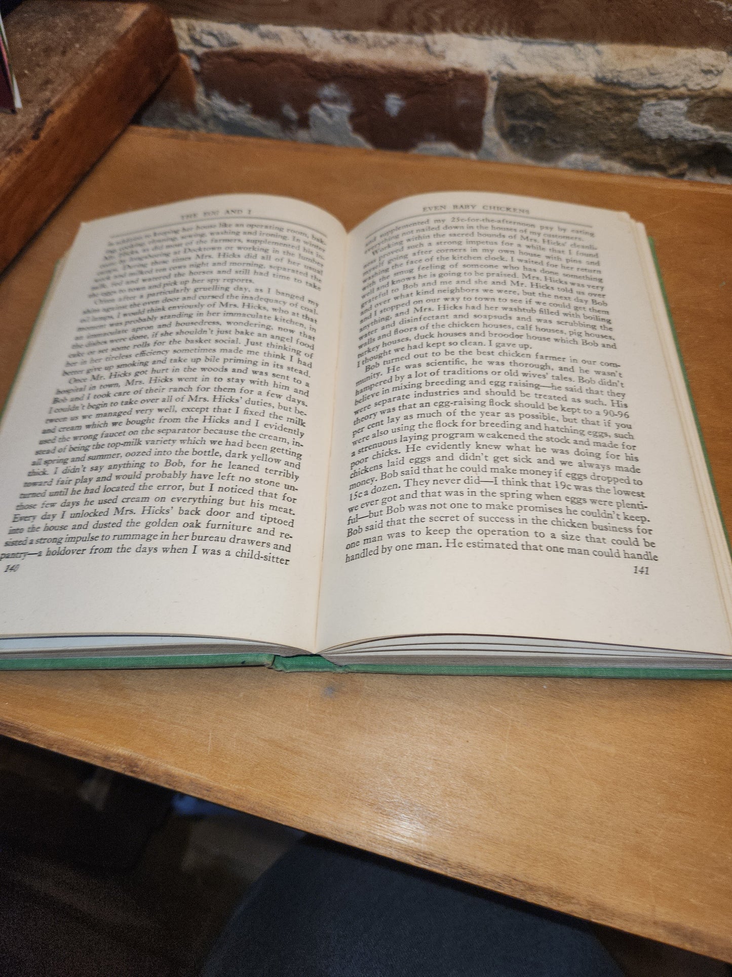 The Egg and I by Betty MacDonald 1945 Vintage Green Book Cover bk13