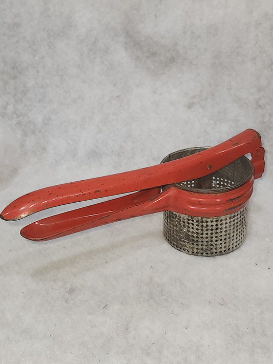 Vintage Potato Ricer Red Handle Universal No Makers Mark kit916