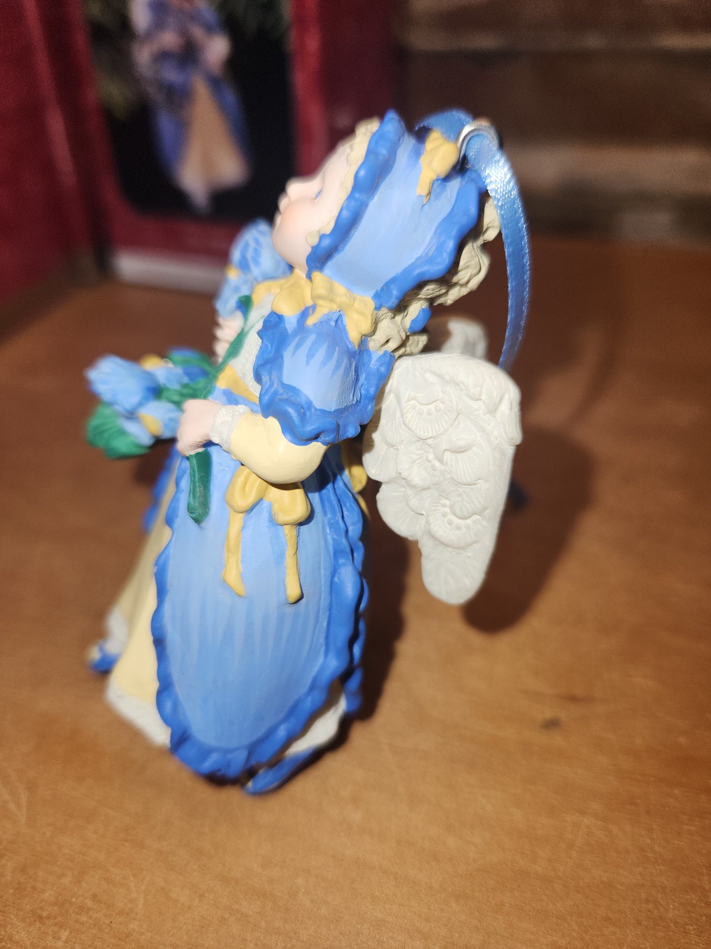 Vintage Hallmark Keepsake Ornament Iris Angel The Language Of Flowers 1998 hO11