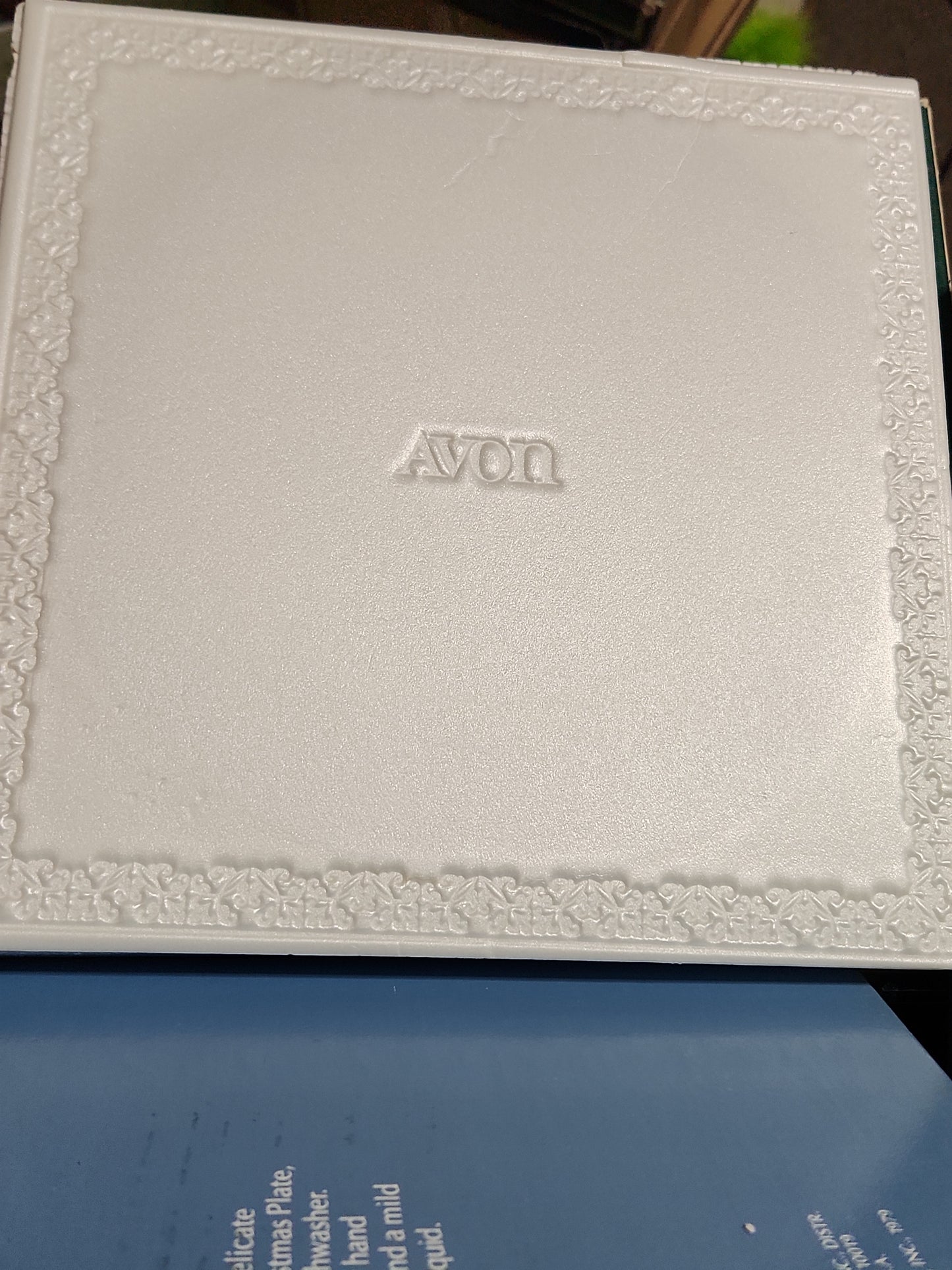 Vintage Avon Christmas 1979 Dashing Through the Snow Plate with Original Box. Enoch Wedgewood England