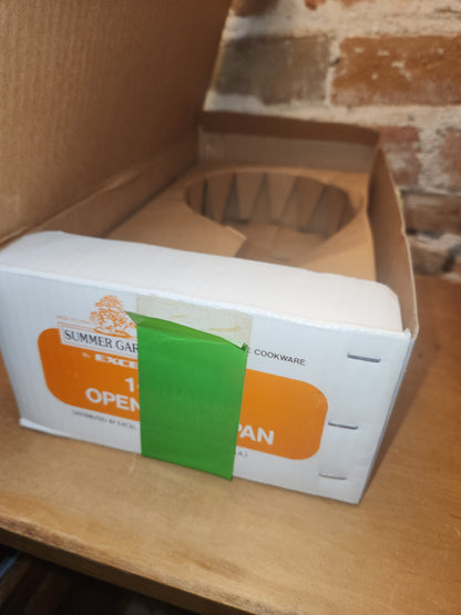 Summer Garden By Excel Vintage 1 Quart Cooking Open Enamelware Saucepan Box in as is condition. En05