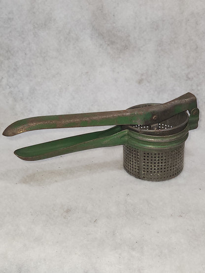 Vintage Potato Ricer Green Handle Universal No Makers Mark kit917