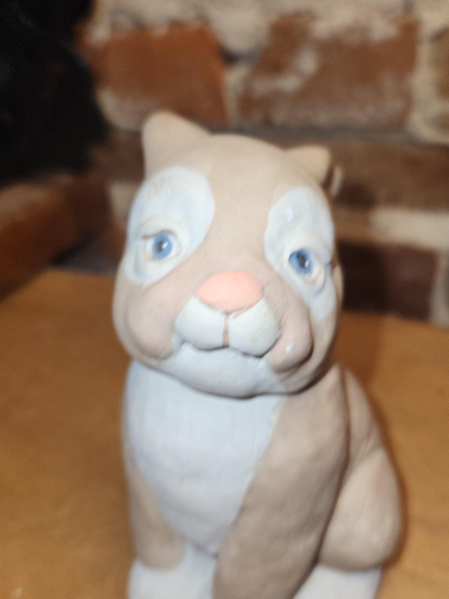 Vintage Dreamsicles Bunny Rabbit Tan White Sitting Kristin Haynes Cast Art Industries di10