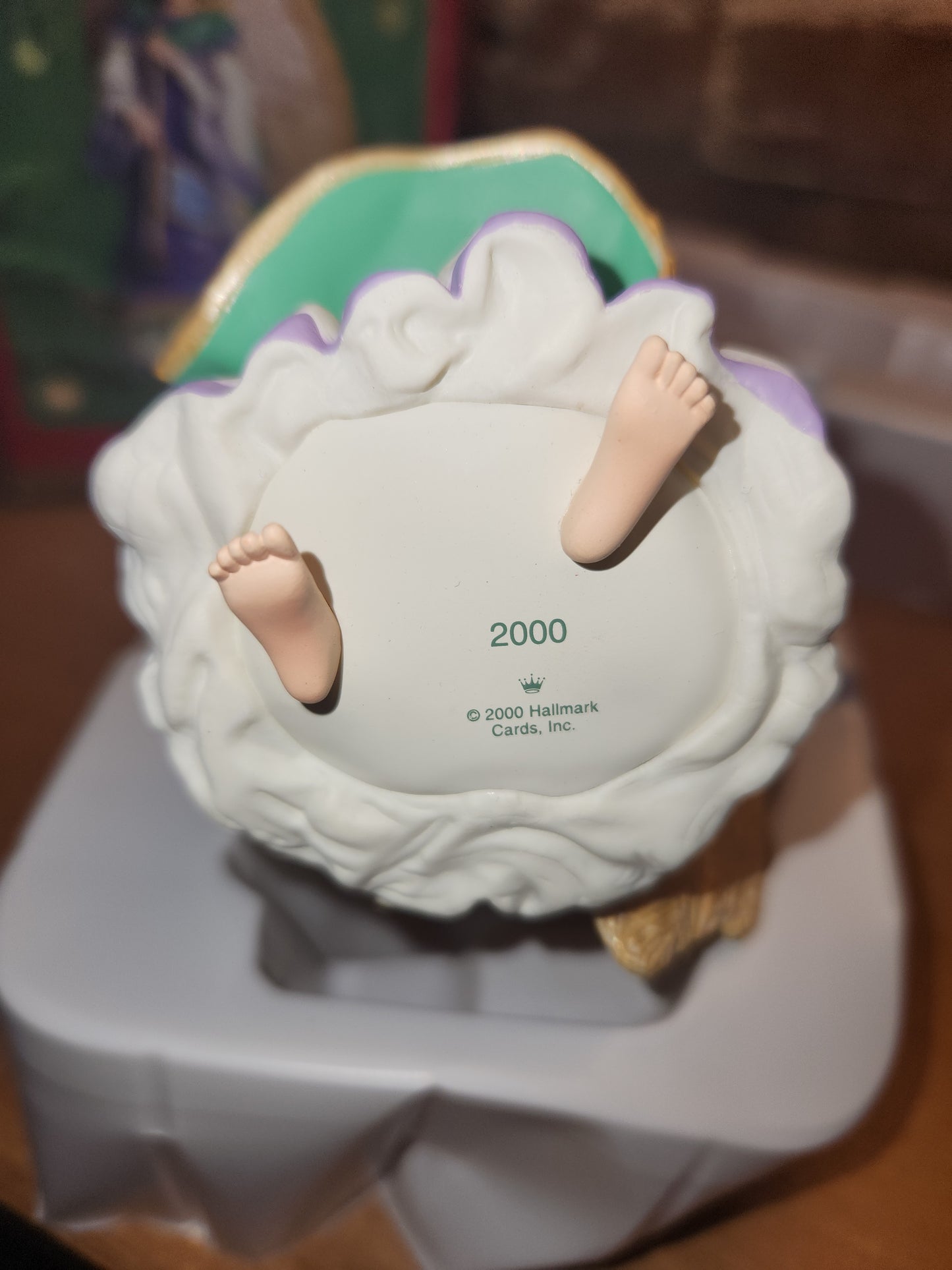 Vintage Hallmark Keepsake Ornament Graceful Glory Angel 2000