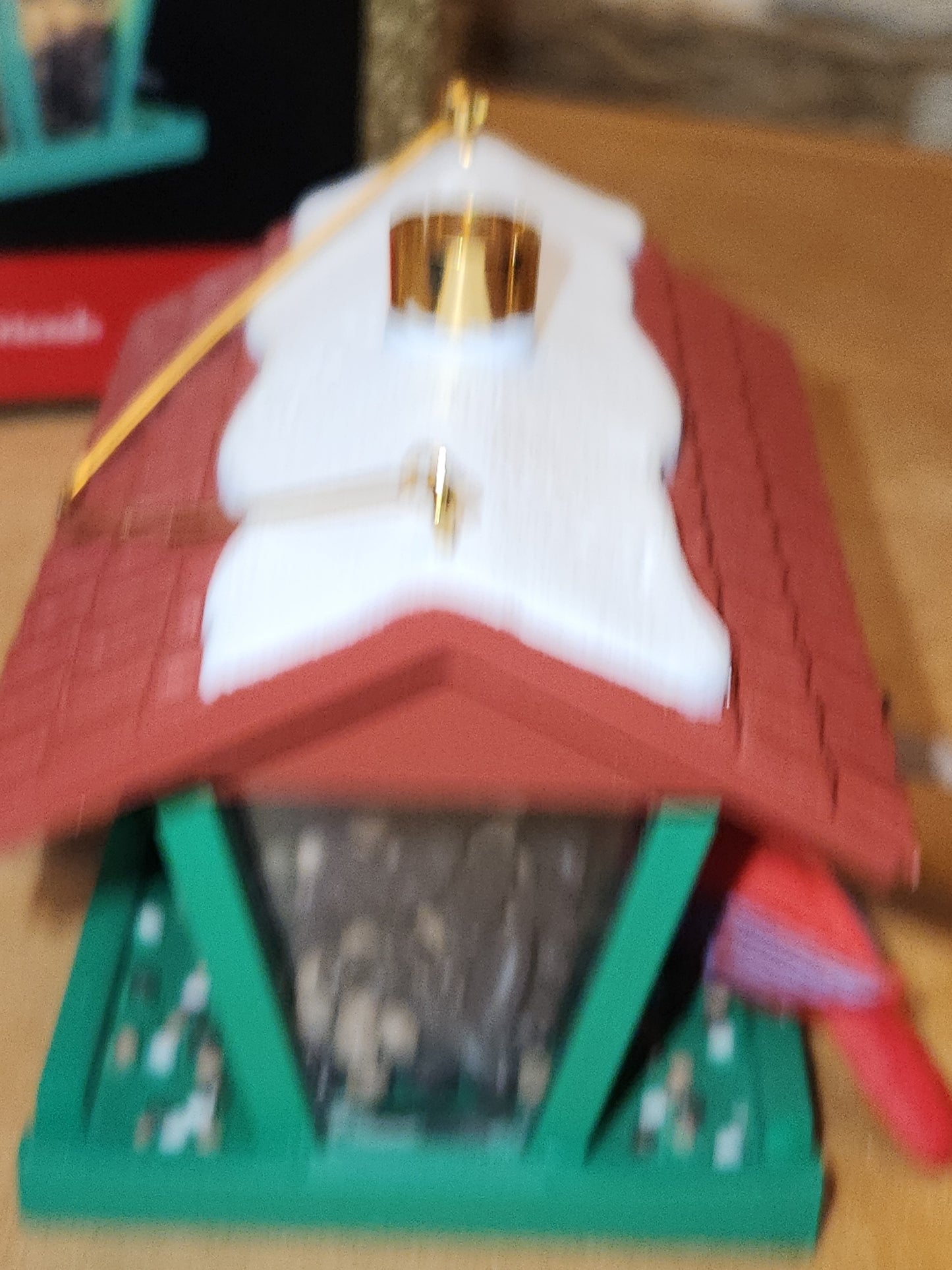 Vintage Hallmark Keepsake Ornament Feathered Friends Bird Feeder Magic Light 1992