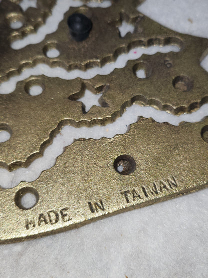Vintage Cast Metal Christmas Tree Trivet Gold Made in Taiwan cm77