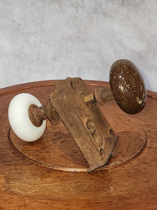Antique Brown & White Door Knob and Lock Set kn4