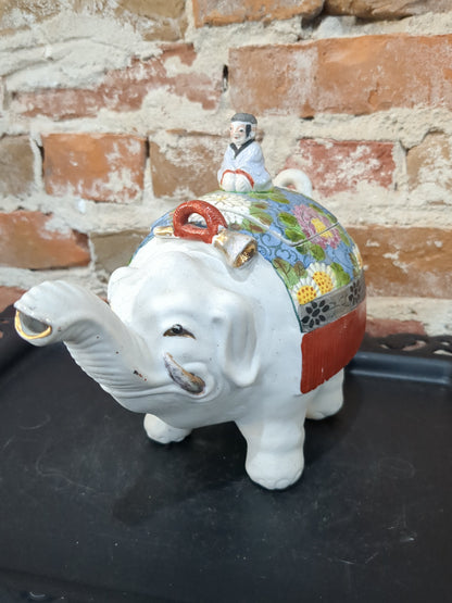 Vintage Banco Ware Teapot. Made In Japan