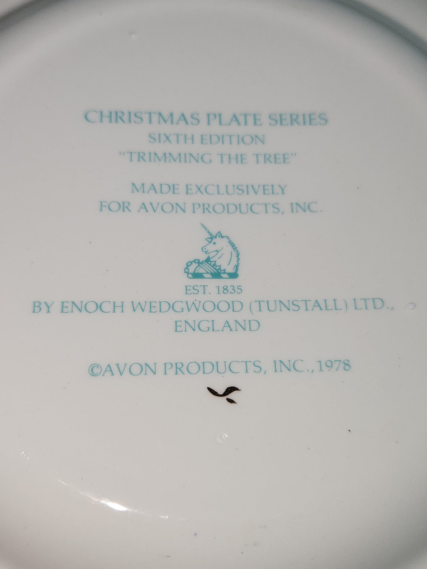 Vintage Avon Christmas 1978 Trimming the Tree Plate with Original Box. Enoch Wedgewood England
