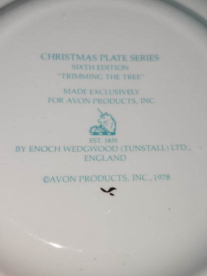 Vintage Avon Christmas 1978 Trimming the Tree Plate with Original Box. Enoch Wedgewood England