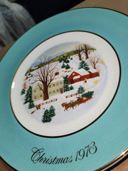 Vintage Avon Christmas Plate Series First Edition 1973 NO BOX Enoch Wedgewood England