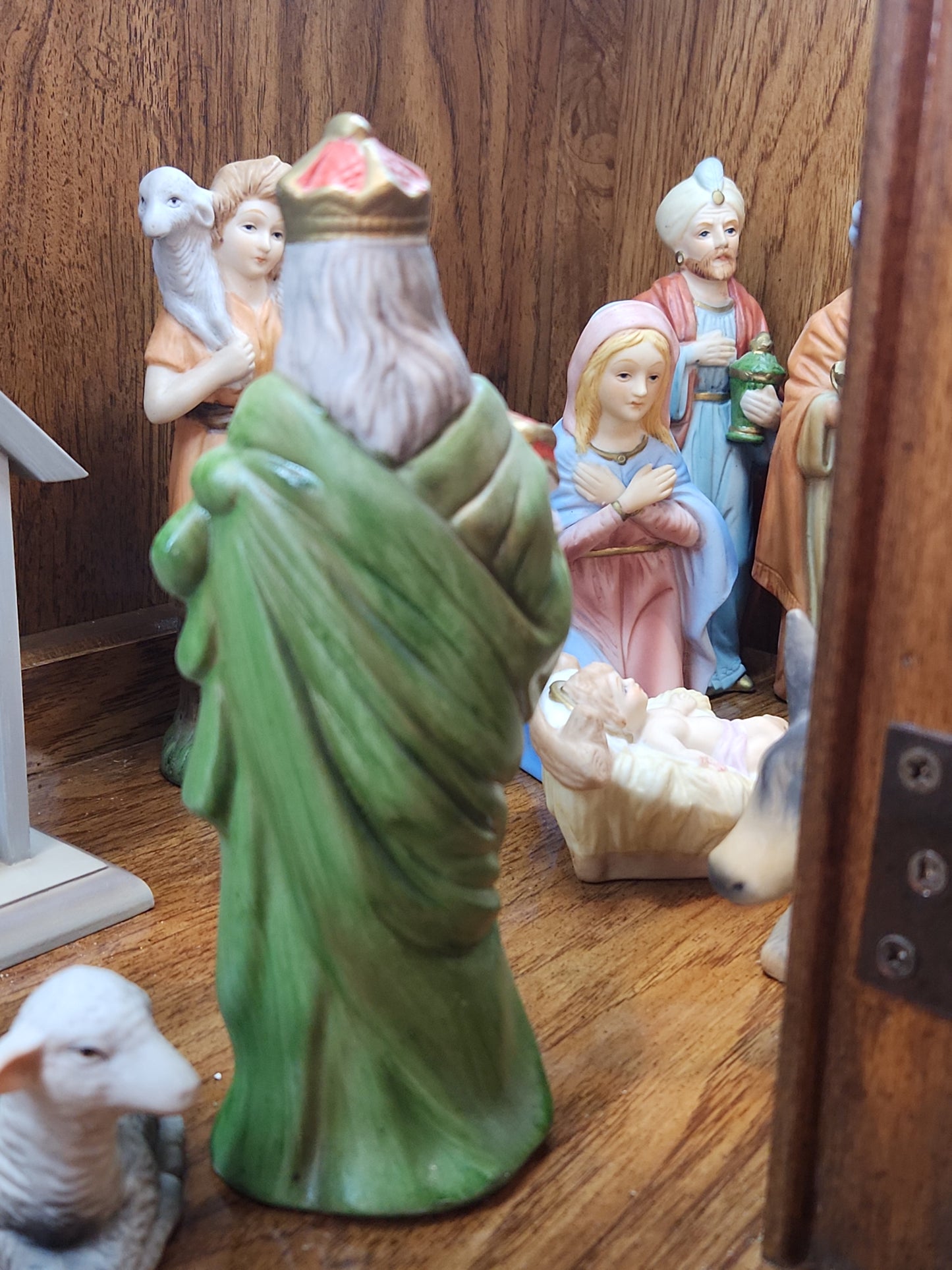 Vintage Homeco 5216 Nine Piece Bisque Porcelain Nativity set