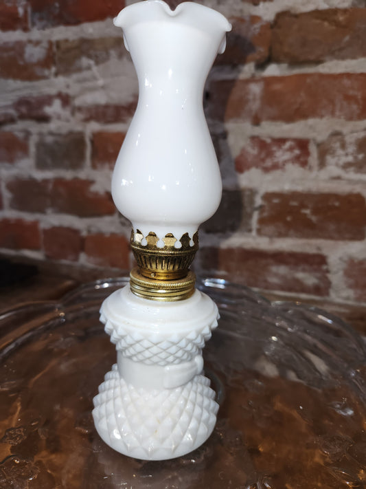 vintage miniature milk glass oil lamp lamp2