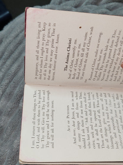 Vintage Softcover Booklet The Greatest Prayer the Mass Bruce Publishing 1934 AS IS ab99