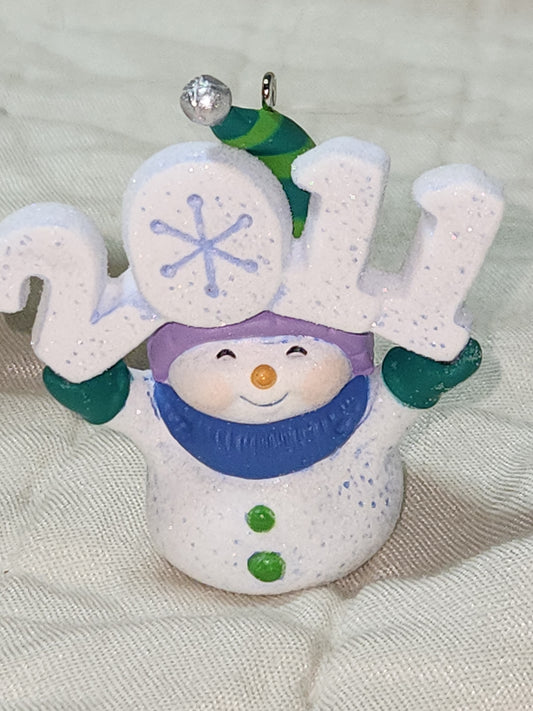 Hallmark Keepsake Ornament 2011 Frosty Fun Decade 2nd in Series Snowman